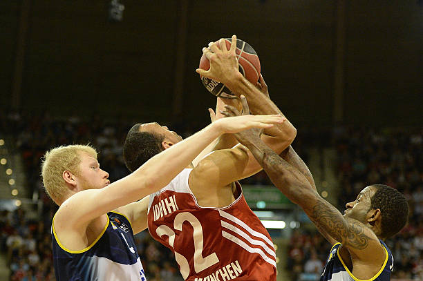 名曾多次夺 名曾多次夺